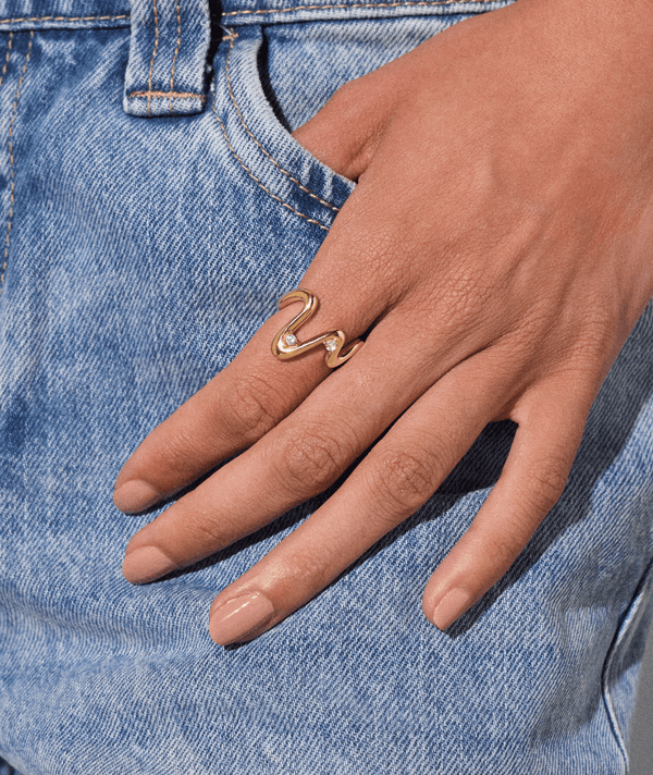Flow Wave Ring