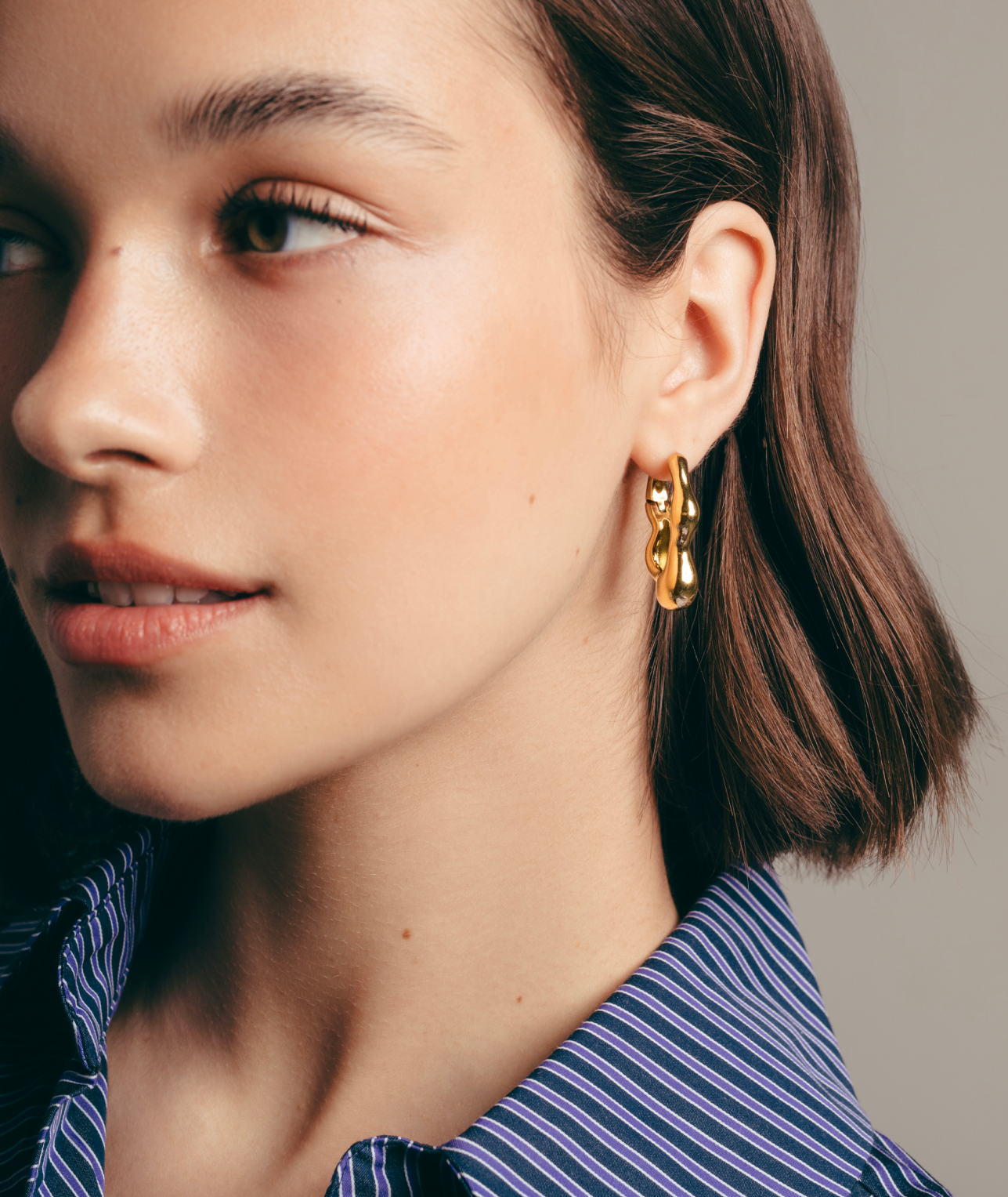 Dazzling Oval Earrings